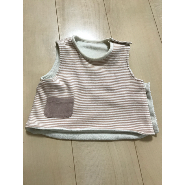 Combi mini(コンビミニ)のcombi miniリバーシブルベスト キッズ/ベビー/マタニティのキッズ服男の子用(90cm~)(ジャケット/上着)の商品写真