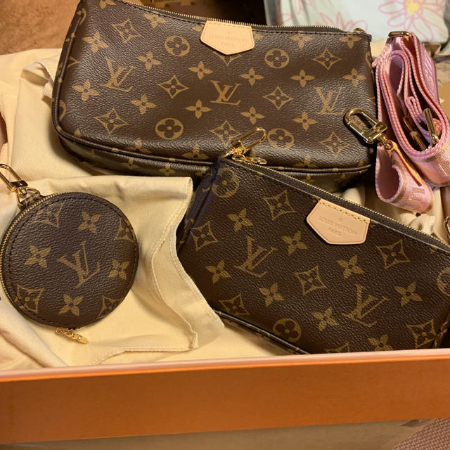 新品入荷最安値 LOUIS VUITTON - kyo様専用 ルイヴィトン ミルティポシェットアクセソワール未使用 ホットセール激安