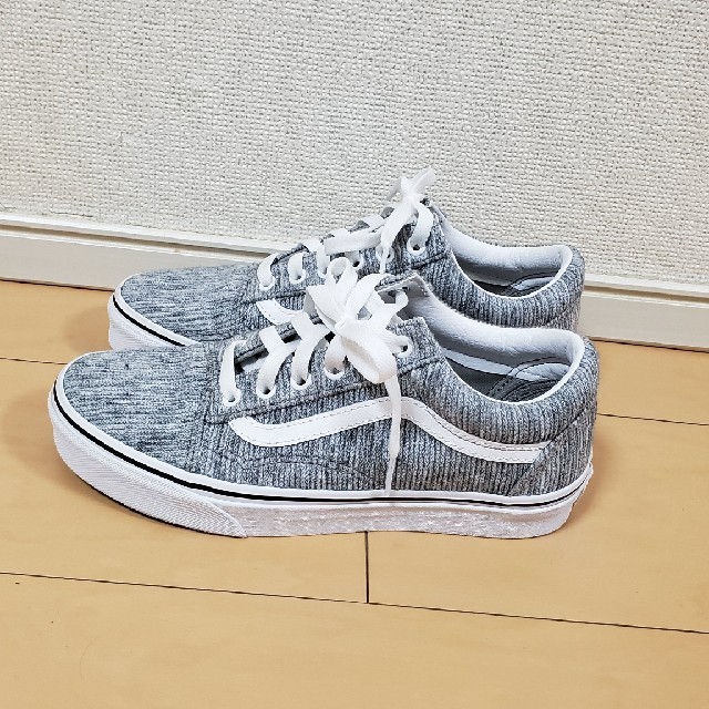 VANS(ヴァンズ)の⚠️.ai.様専用💡☆VANS OLD SCHOOLスニーカー☆ レディースの靴/シューズ(スニーカー)の商品写真