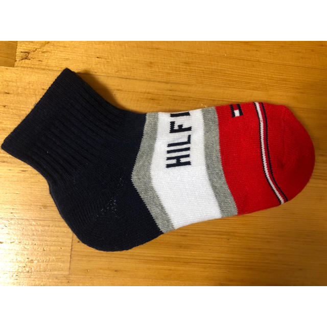 TOMMY HILFIGER(トミーヒルフィガー)のトミーヒルフィガー TOMMY HILFIGER 子供ソックス靴下 5足セット2 キッズ/ベビー/マタニティのこども用ファッション小物(靴下/タイツ)の商品写真