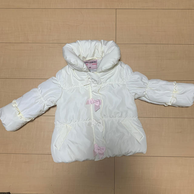 新品未使用！ポップスレモンダウンコート キッズ/ベビー/マタニティのキッズ服女の子用(90cm~)(コート)の商品写真