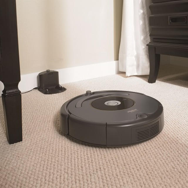 iRobot(アイロボット)の新品iRobot(アイロボット)  R643060 ルンバ643  スマホ/家電/カメラの生活家電(掃除機)の商品写真