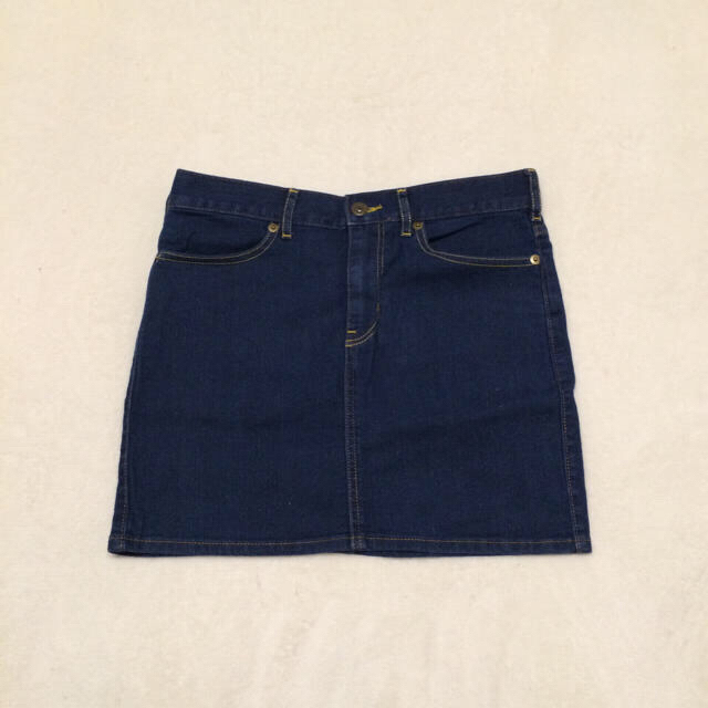GU(ジーユー)のg.u デニムスカート レディースのスカート(ミニスカート)の商品写真