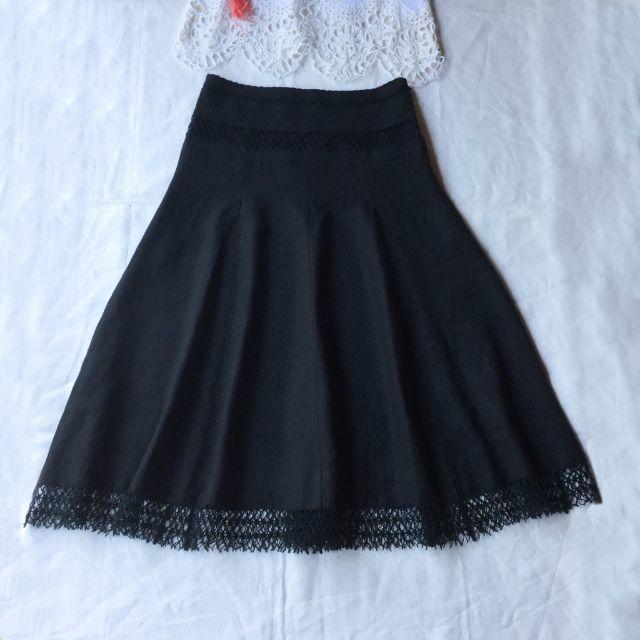 COMME CA DU MODE(コムサデモード)の【美品】ARTISAN リネン100% ボビンレース飾りのフレアスカート 9号 レディースのスカート(ロングスカート)の商品写真