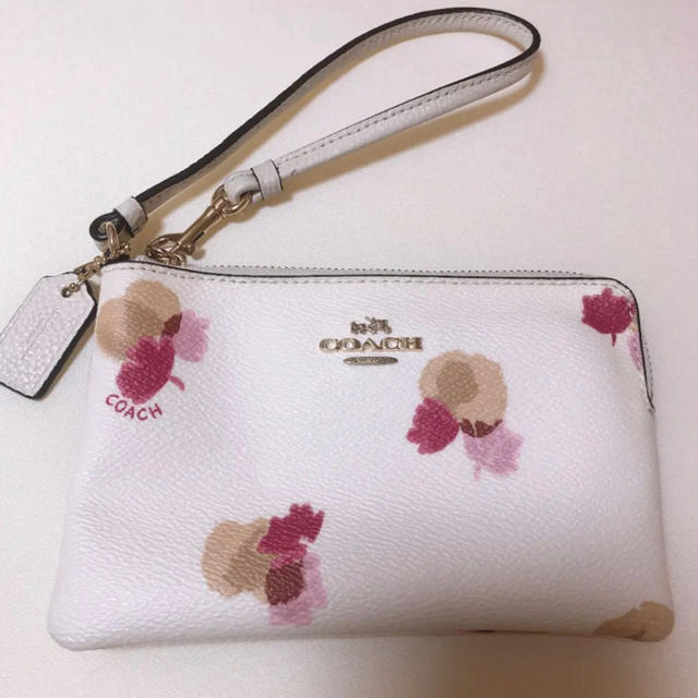 COACH(コーチ)のcoach パスケース【新品未使用】 レディースのファッション小物(名刺入れ/定期入れ)の商品写真