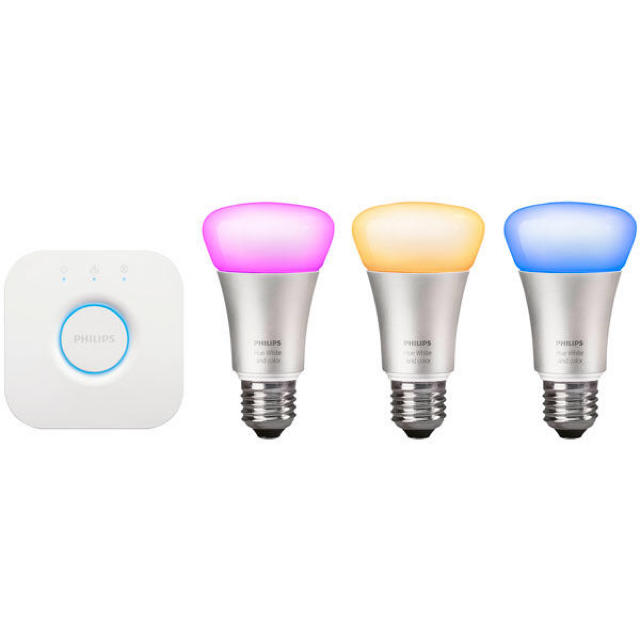 PHILIPS(フィリップス)の【新品・未開封】Philips フィリップス　Hue スターターセット カラー インテリア/住まい/日用品のライト/照明/LED(蛍光灯/電球)の商品写真