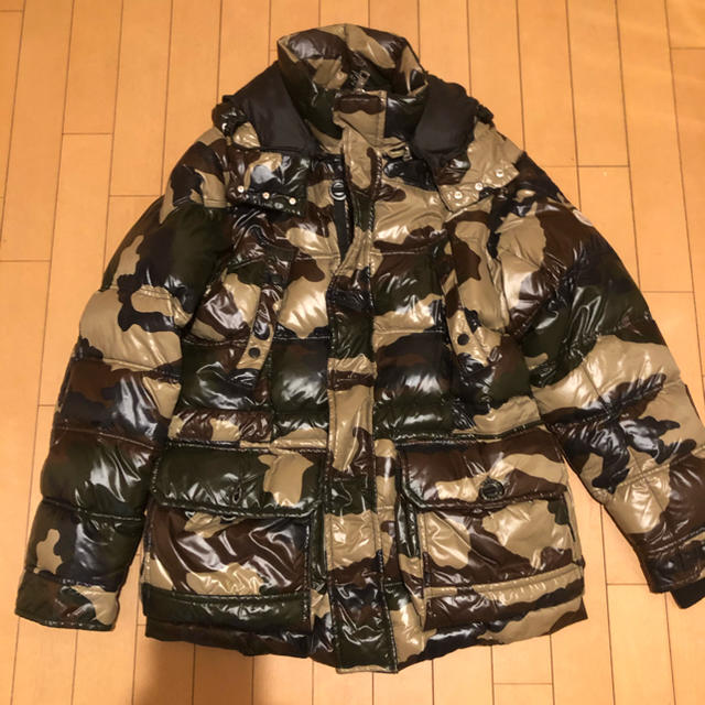 送料0円】 MONCLER おシゲ様専用 - ダウンジャケット - vivelaera.com