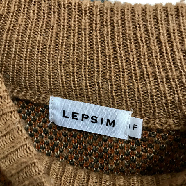 LEPSIM(レプシィム)の《naho様用》LEPSIM 花柄ニットトップス レディースのトップス(ニット/セーター)の商品写真