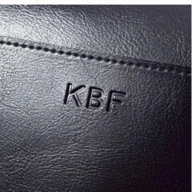KBF(ケービーエフ)の新品◯KBF ケービーエフ　ショルダーバッグ　店舗限定品 レディースのバッグ(ショルダーバッグ)の商品写真
