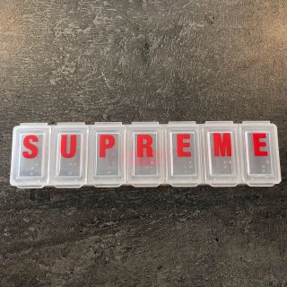 シュプリーム(Supreme)のsupreme  ピルケース  シュプリーム  キーチェーン(小物入れ)