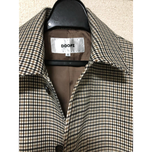 HARE(ハレ)のDOOPZ TRドロップショルダーステンカラーコート メンズのジャケット/アウター(ステンカラーコート)の商品写真