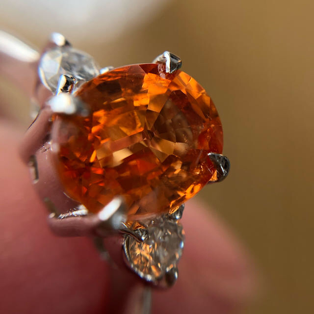 ⭐️暖かい色⭐️ スペサルティンガーネットリング　大粒1.9ct 未使用品 レディースのアクセサリー(リング(指輪))の商品写真