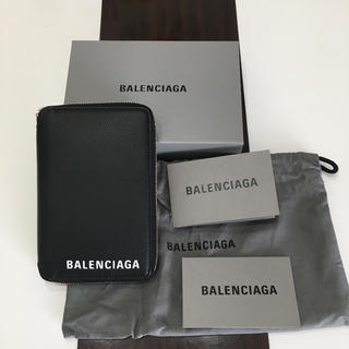 バレンシアガ(Balenciaga)の＊定番アイテム＊ BALENCIAGA エブリデイ ファスナー財布(財布)