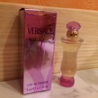 ヴェルサーチ(VERSACE)のヴェルサーチ ウーマン ミニ香水(香水(女性用))