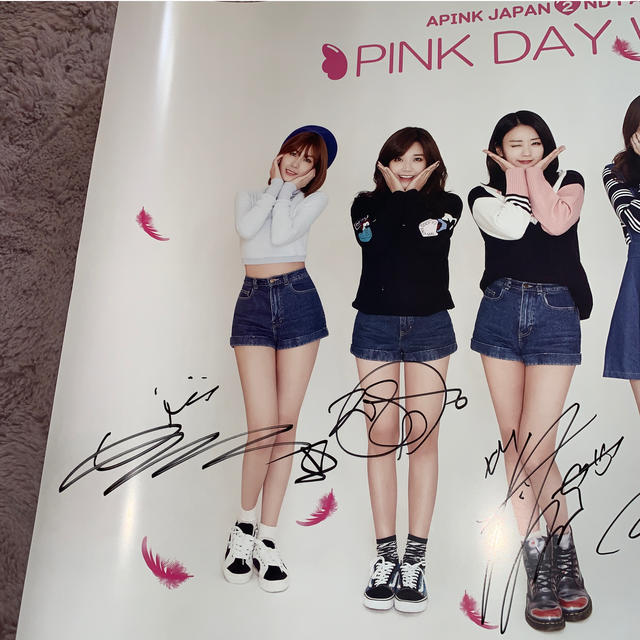 Apink 直筆全員サイン入りポスター 〈新品未使用〉の通販 by