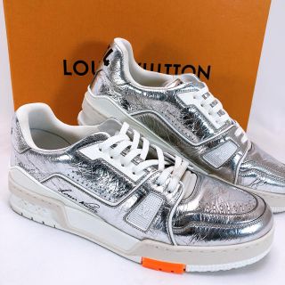 LOUIS VUITTON - LVトレイナー・ライン スニーカー サイズ6の通販|ラクマ LOUIS VUITTON - LVトレイナー・ライン スニーカー サイズ6の通販|ラクマ
