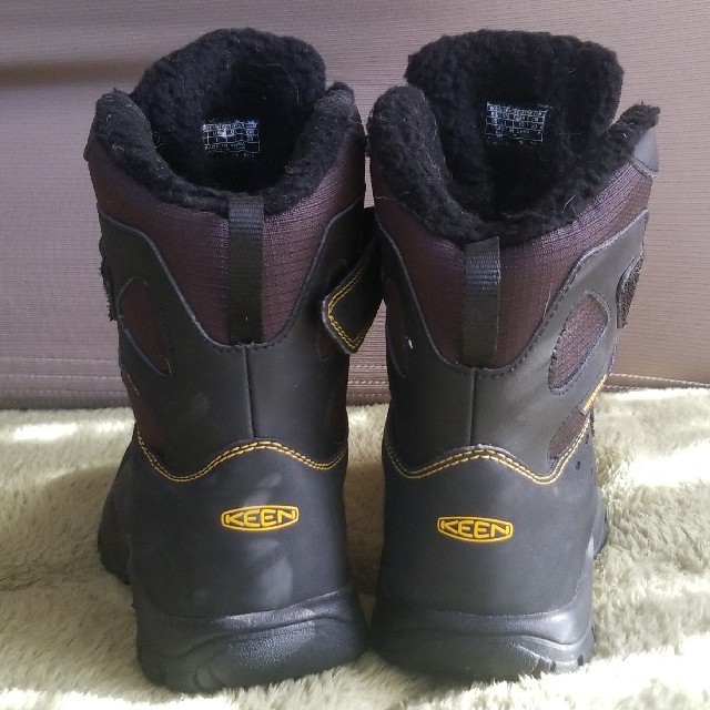 KEEN(キーン)のKEEN スノーブーツ防水・ボア付き キッズ/ベビー/マタニティのキッズ靴/シューズ(15cm~)(ブーツ)の商品写真