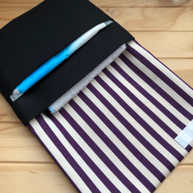 移動ポケット　縦細ストライプ(紫)×ブラック ハンドメイドのキッズ/ベビー(外出用品)の商品写真