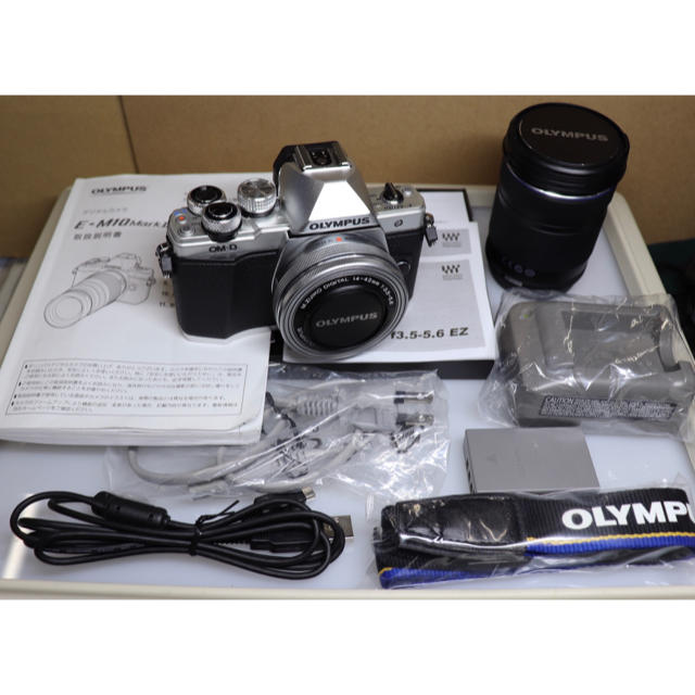 OLYMPUS OM-D E-M10 MarkⅡ ボディ レンズ2本セットオリンパス