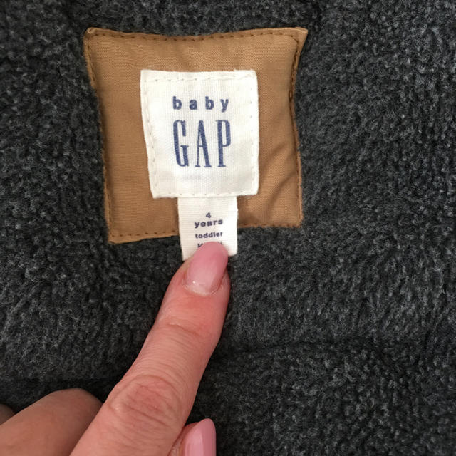 GAP Kids(ギャップキッズ)のお値下げ✩GAP kids ダウンパーカー 4Y✩ キッズ/ベビー/マタニティのキッズ服男の子用(90cm~)(ジャケット/上着)の商品写真