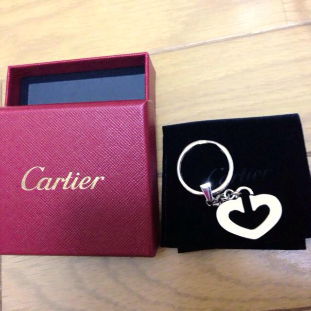 Cartier(カルティエ)のカルティエ Cartier Cハート レディースのファッション小物(キーホルダー)の商品写真