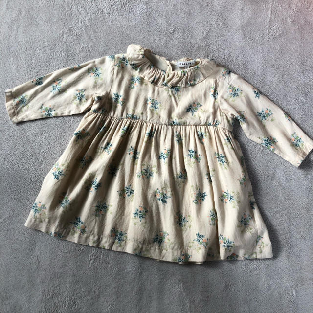 Caramel baby&child (キャラメルベビー&チャイルド)のcaramel 花柄ワンピース　18m キッズ/ベビー/マタニティのベビー服(~85cm)(ワンピース)の商品写真