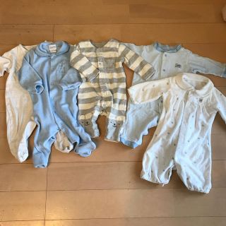 ベビー服　まとめ売り　50〜60 足つきロンパース　５枚(ロンパース)