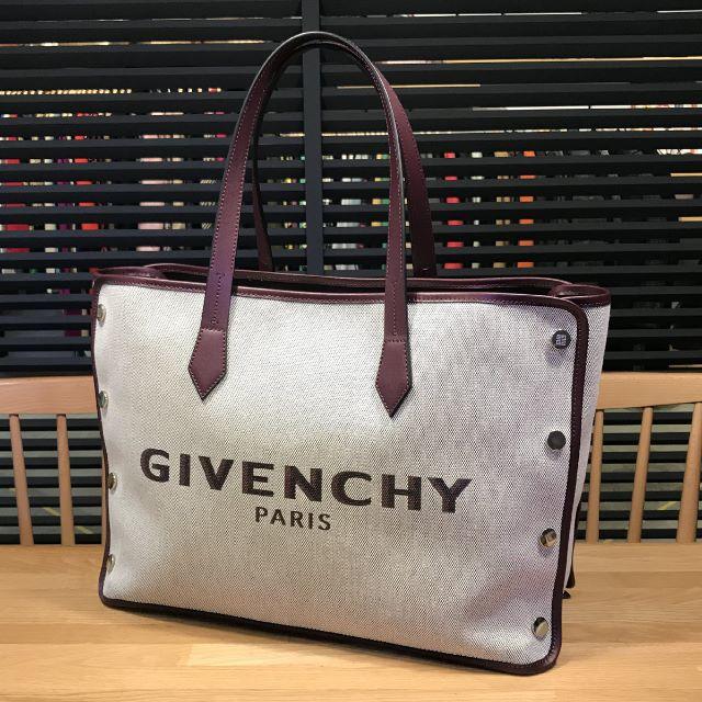 GIVENCHY - white flower様の ジバンシィ 2019 トート ボンド ショッパー