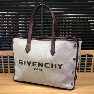 ジバンシィ(GIVENCHY)のwhite flower様の ジバンシィ 2019 トート ボンド ショッパー(トートバッグ)