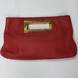 マイケルコース(Michael Kors)の値下げマイケルコース　クラッチハンドバック　ゴールド×レッド　美品(クラッチバッグ)