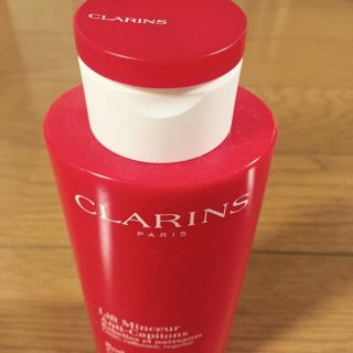 クラランス(CLARINS)のボディ引き締めクリーム(ボディローション/ミルク)