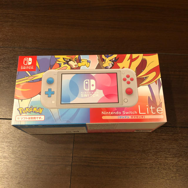 Nintendo Switch(ニンテンドースイッチ)のNintendo Switch Lite ザシアン・ザマゼンタ　新品未使用 エンタメ/ホビーのゲームソフト/ゲーム機本体(家庭用ゲーム機本体)の商品写真