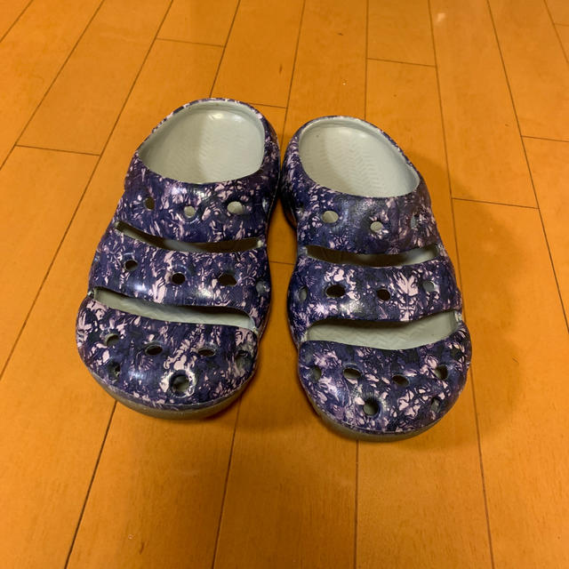 KEEN ヨギ　美品