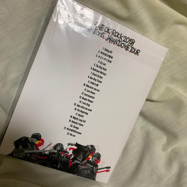 ONE OK ROCK(ワンオクロック)のワンオク　　ambitious japan tour DVD エンタメ/ホビーのDVD/ブルーレイ(ミュージック)の商品写真