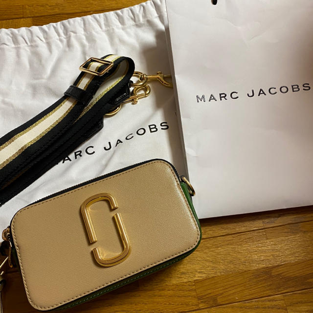 バッグMARC JACOBS スナップショット ショルダーバッグ