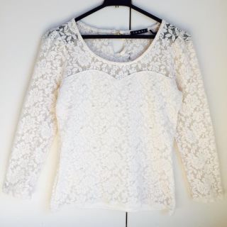 イング(INGNI)の美品♡INGNI パール レーストップス(カットソー(長袖/七分))