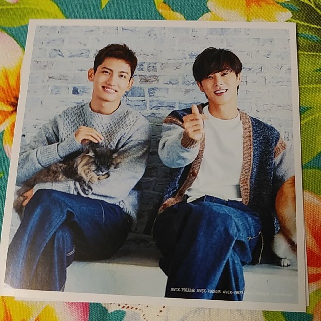 東方神起(トウホウシンキ)のXV エンタメ/ホビーのCD(K-POP/アジア)の商品写真