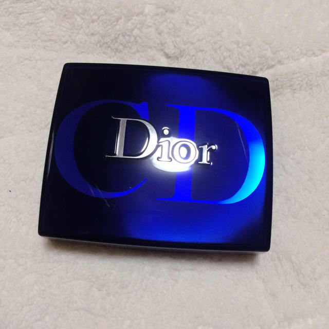 Christian Dior(クリスチャンディオール)の訳ありディオールスキン シマーパウダー コスメ/美容のベースメイク/化粧品(フェイスカラー)の商品写真