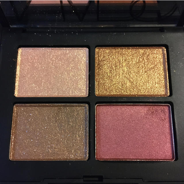 NARS(ナーズ)のNARS クワッドアイシャドー アイシャドウ　3972 コスメ/美容のベースメイク/化粧品(アイシャドウ)の商品写真