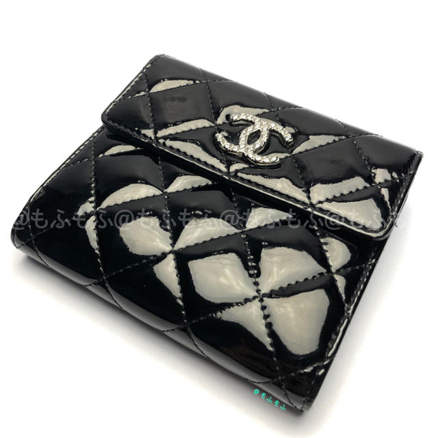CHANEL(シャネル)のシャネル マトラッセ ブリリアント Wホックコンパクトウォレット 二つ折り財布 レディースのファッション小物(財布)の商品写真