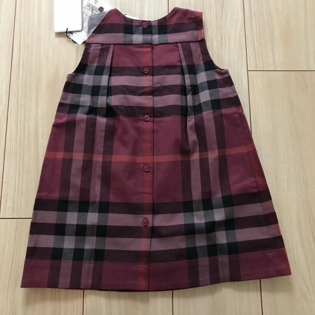 BURBERRY(バーバリー)の【新品】バーバリー ワンピース  ジャンパースカート キッズ/ベビー/マタニティのキッズ服女の子用(90cm~)(ワンピース)の商品写真