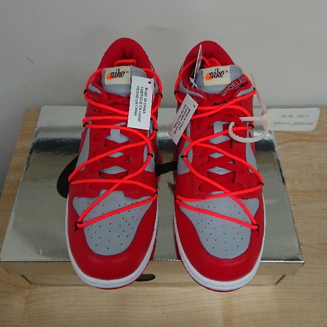 NIKE(ナイキ)の新品 28cm OFF-WHITE × NIKE DUNK LOW Red 赤 メンズの靴/シューズ(スニーカー)の商品写真