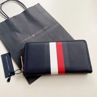 トミーヒルフィガー(TOMMY HILFIGER)の新品　最新モデル　トミーヒルフィガー  長財布　人気　ネイビー(長財布)