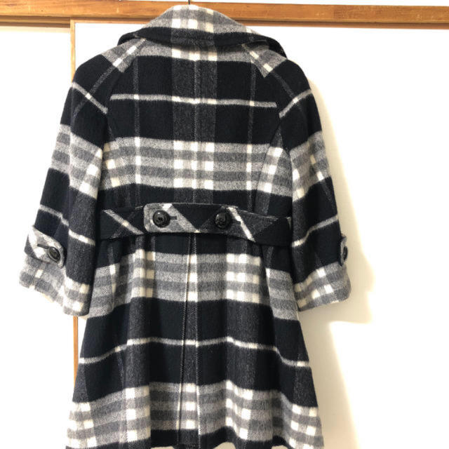 BURBERRY BLUE LABEL(バーバリーブルーレーベル)のBurberry BLUE LABEL バーバリーコート レディースのジャケット/アウター(ダウンコート)の商品写真