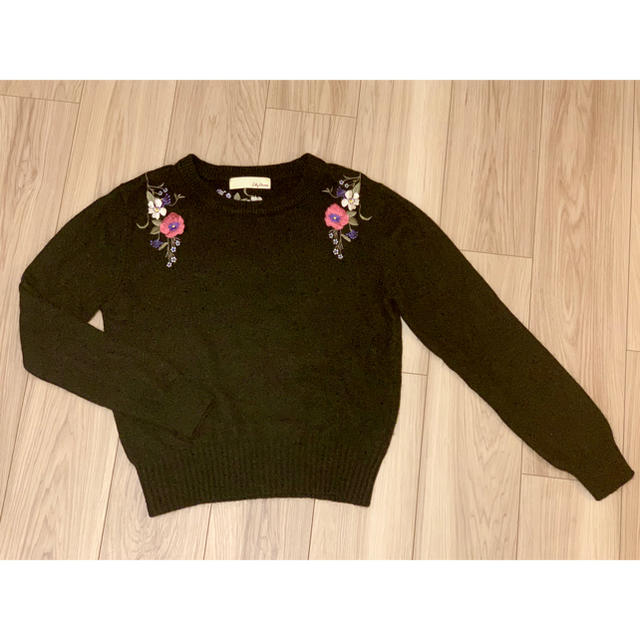 正規品】リリーブラウン Lily Brown 石原さとみグレー 花柄刺繍