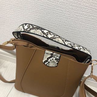 ザラ(ZARA)のバッグ(ショルダーバッグ)