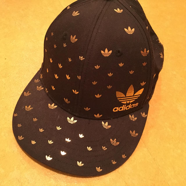 adidas(アディダス)のadidas/キャップ黒 メンズの帽子(キャップ)の商品写真