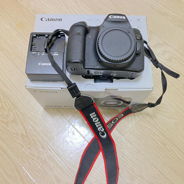 Canon(キヤノン)のEOS 6D 修理・センサー清掃済み 32GB SDHC付き スマホ/家電/カメラのカメラ(デジタル一眼)の商品写真