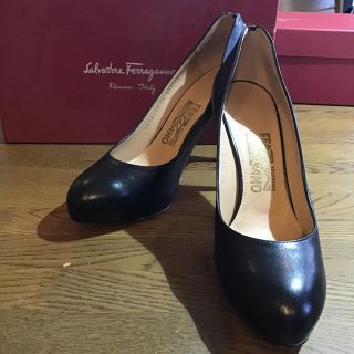 サルヴァトーレフェラガモ(Salvatore Ferragamo)の未使用！フェラガモ　ピンヒールパンプス　7.5(ハイヒール/パンプス)