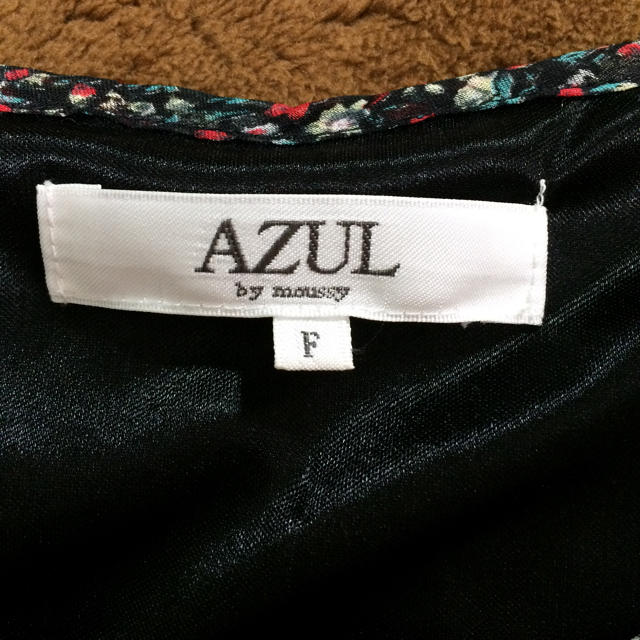 AZUL by moussy(アズールバイマウジー)のAZULの花柄ワンピース レディースのワンピース(ミニワンピース)の商品写真